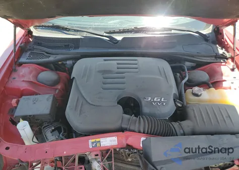 2015 Dodge Challenger Sxt z USA, uszkodzony, nr VIN 2C3CDZAGXFH715359